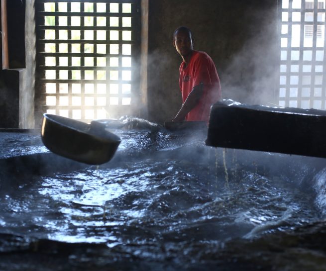 Zinggl_Reportage_LufthansaMagazin_Grenada_Rum_River_Antoine