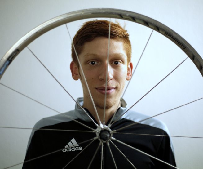 Zinggl_Reportage_StuttgarterZeitung_Ammar_Kamel_Radprofi_01