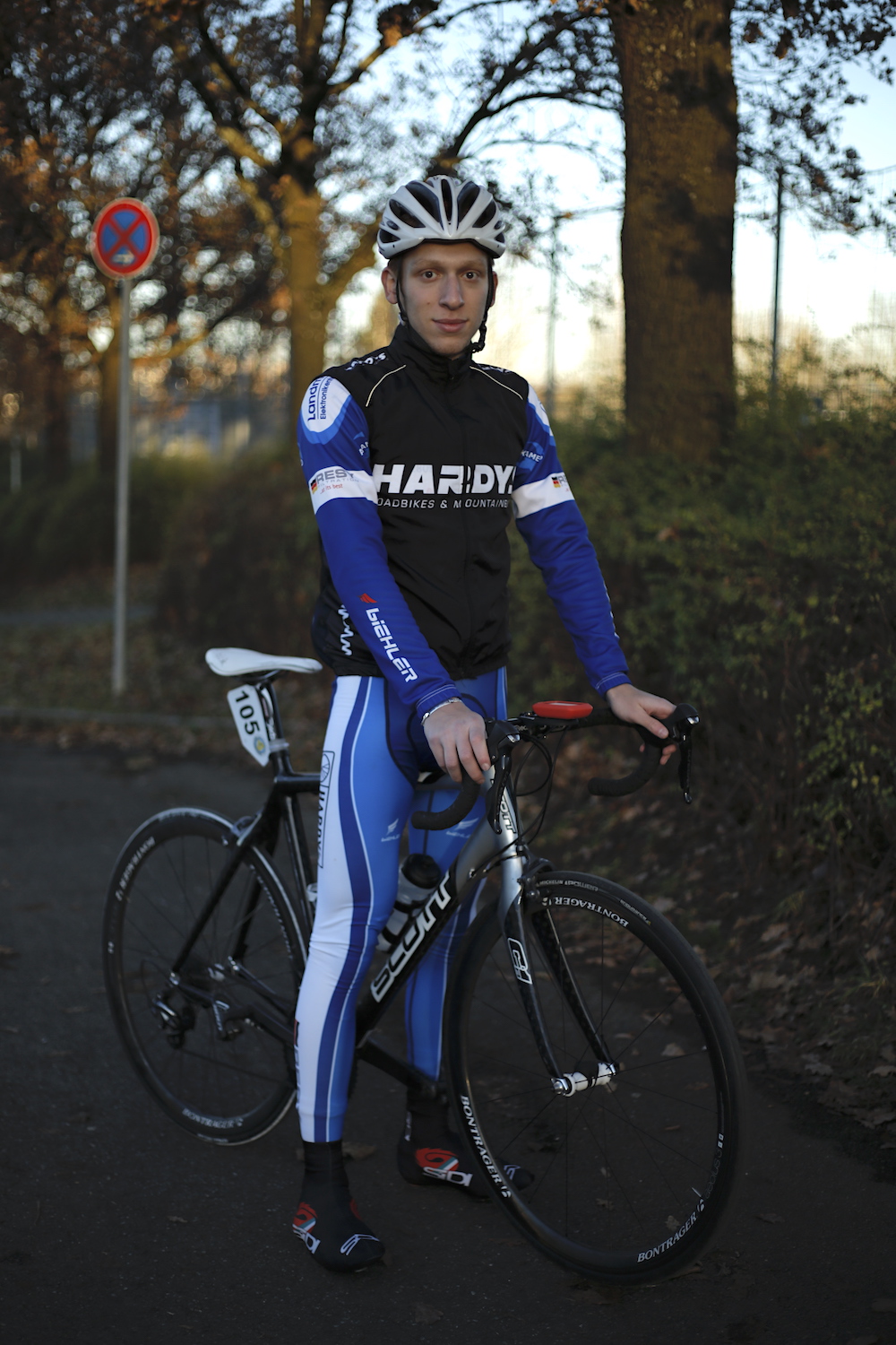 Zinggl_Reportage_StuttgarterZeitung_Ammar_Kamel_Radprofi_09