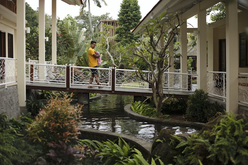 Zinggl_Reportage_WienerZeitung_Indonesien_Robin_Lim_Hebamme_Kindersterblichkeit_09